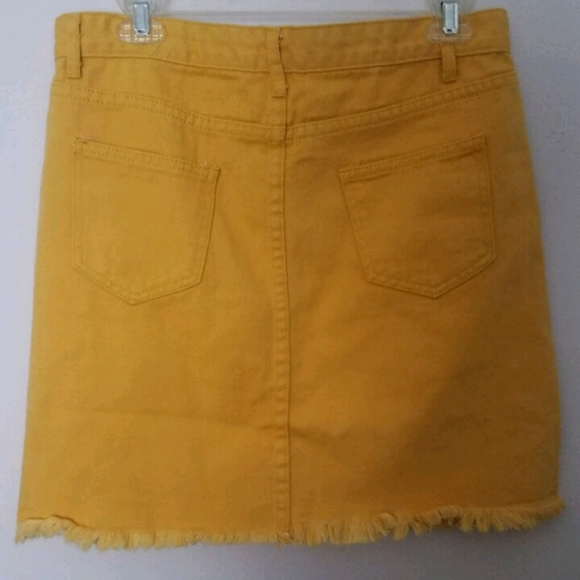 Yellow Skirt - Picture 2 of 2